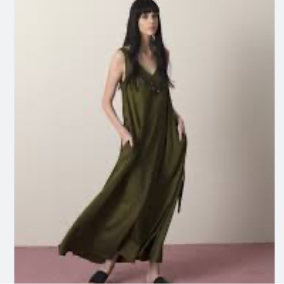 Banana Republic khaki silky maxi dress with cotton ribbon details pockets size 8 - Picture 1 of 12